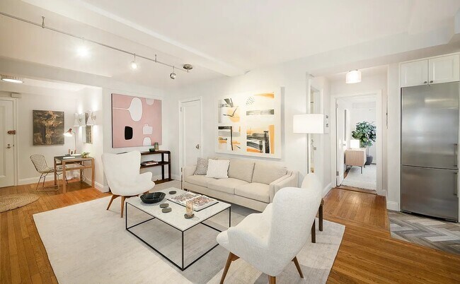 66 W 12th St unit 6X, New York, NY 10011 - photo 4