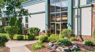 1385 W Jessamine Ave, Saint Paul, MN 55108
