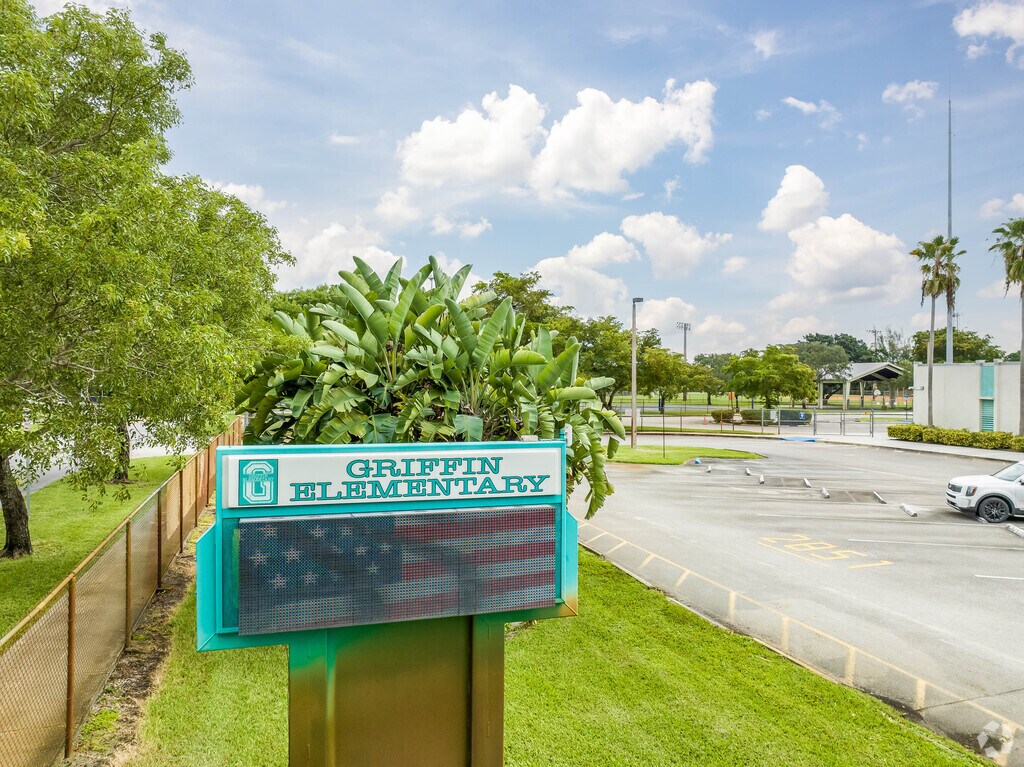 Griffin Elementary School, Rankings & Reviews