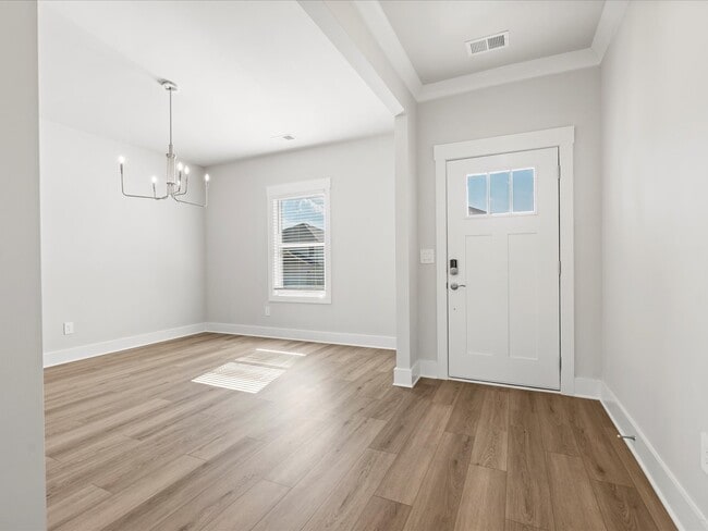 1616 Switchback Cir, Moore, SC 29369 - photo 2