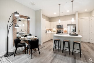 150 W Sam Houston Pkwy N, Houston, TX 77024