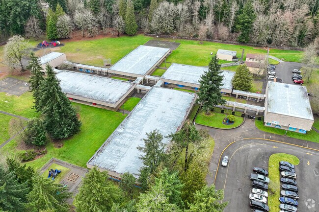 Sherwood Forest Elementary scored a C-plus grade from Niche.