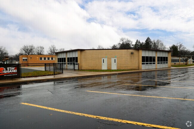 Glendale School, Bedford