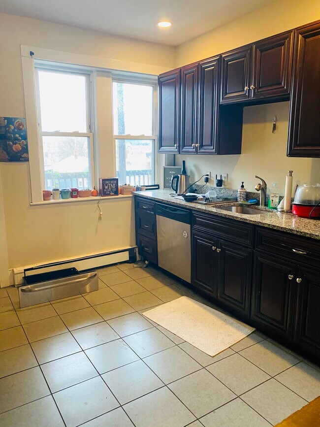 137 Saint Alphonsus St unit 3, Roxbury Crossing, MA 02120 - photo 5