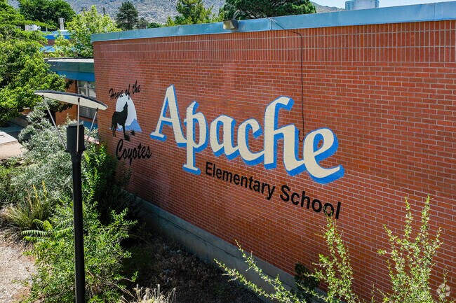 Welcome to Apache Elementary School in Northeast Heights.