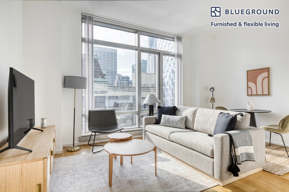 The Centria unit FL21-ID670, New York, NY 10036 - photo 1