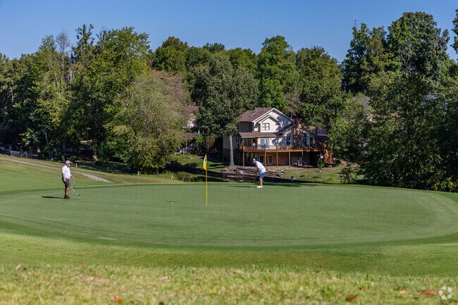 Rolling Hills Country Club makes for a nice place to play a round of golf.