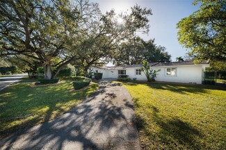 8390 SW 132nd St, Pinecrest, FL 33156
