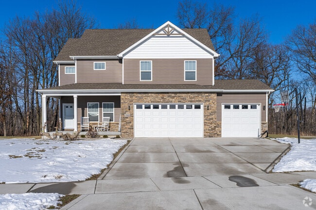 New Traditional homes range between $370,000 and $450,000 in Hobart.