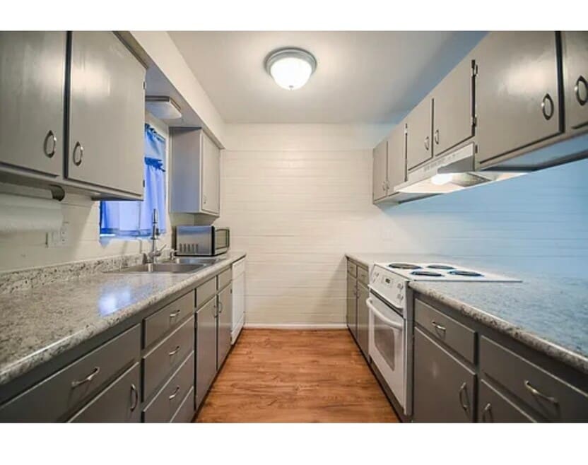 Verda Vista unit 209, Phoenix, AZ 85018 - photo 1