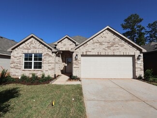 973 Garden Path Dr, Willis, TX 77378