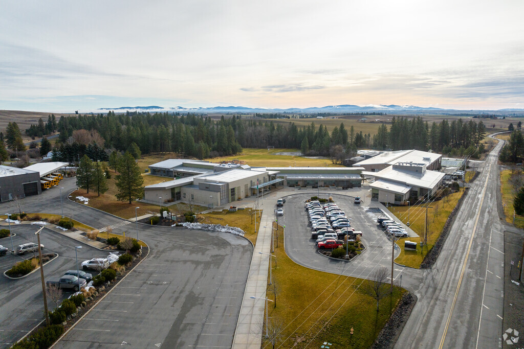 Freeman Elementary sits on the same campus as the middle school.