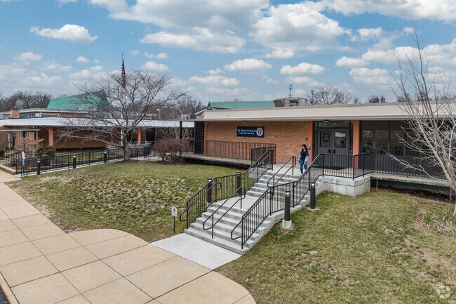 42% of students at Dr. Henry Givens Jr Elementary are at least proficient in Math.