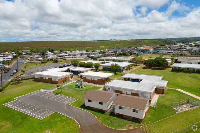 Manana Elementary School is  is a part of the Pearl City Complex in the Leeward District.