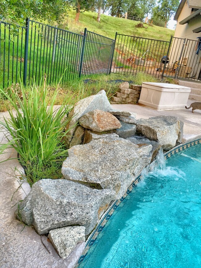 6115 Placer Rd unit D, Igo, CA 96047 - photo 7