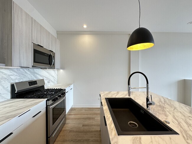 3215 N Narragansett Ave unit K08J, Chicago, IL 60634 - photo 5