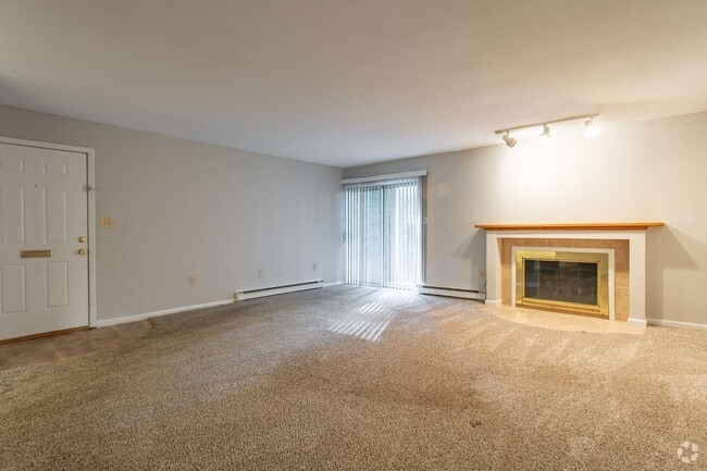 2 Bed/ 2 Bath - Garden Style