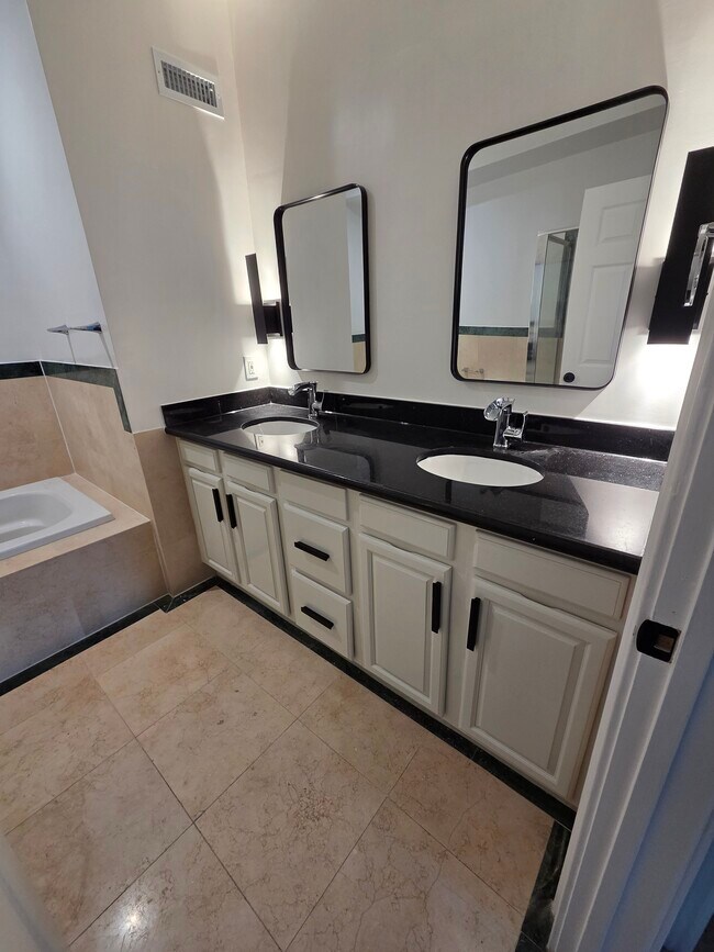 163 Rae Ave unit 2, San Francisco, CA 94112 - photo 5