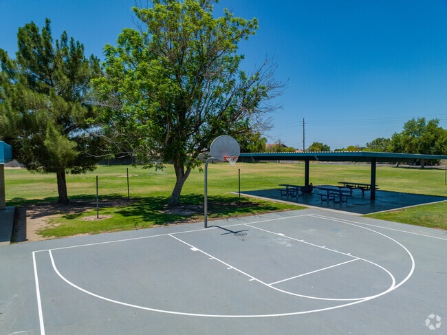 Cactus View Elementary School basketball court