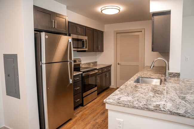 The Residences at the Kestrel, Seymour, CT 06483 - photo 3