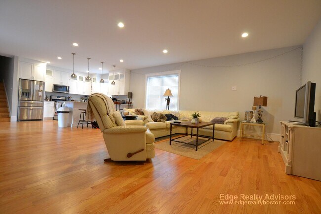 136 Parsons St, Boston, MA 02135 - photo 3