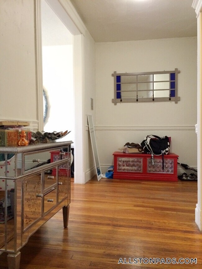 5 Walbridge St Unit 18, Boston, MA 02134