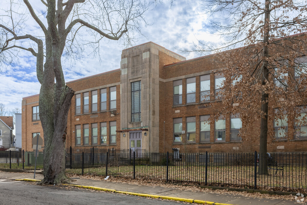 E.J. Harrington School, Lynn MA Rankings & Reviews - Homes.com