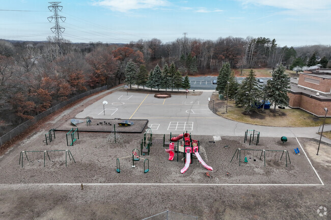 Oak Ridge Elementary is adjacent for Downing Park.
