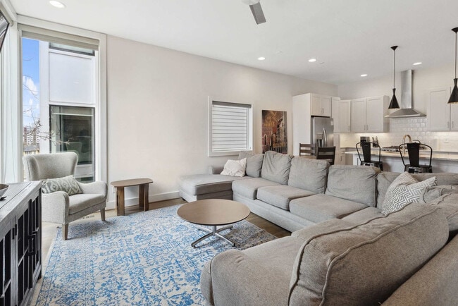 960 9th Ave S unit ID1051680P, Nashville, TN 37203 - photo 2