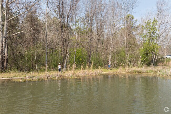 Veterans Park in Meadowbrook offers a wealth of fantastic fishing spots, making it a perfect destination for anglers looking to cast their lines in a scenic environment.