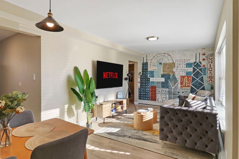 4444 Wisconsin Ave unit ID1366956P, Berwyn, IL 60402 - photo 1