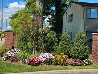 865 County Line Rd, Amityville, NY 11701