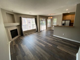 8497 S Hoyt Way, Littleton, CO 80128