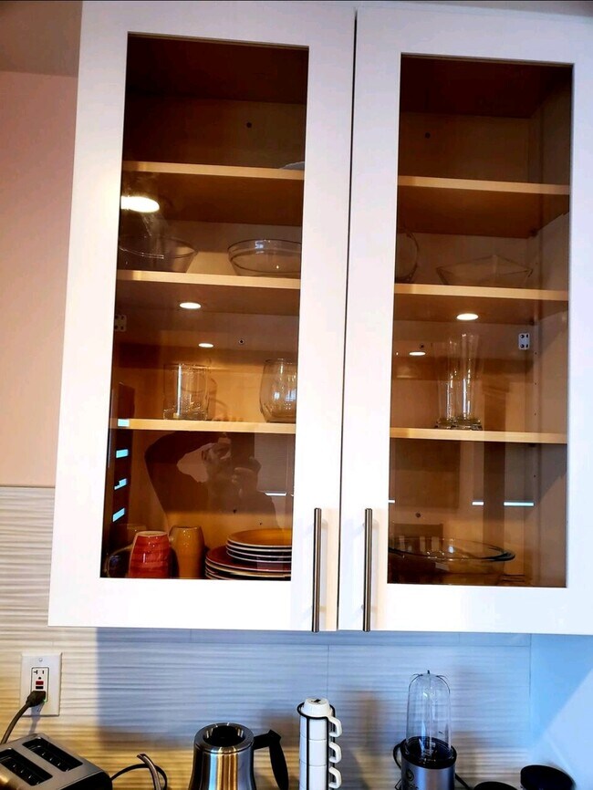 2481 E Canal Dr unit Sunshine Studio, Turlock, CA 95380 - photo 6