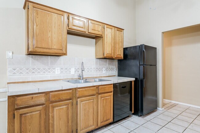 4648 Prewett Rd, Fort Worth, TX 76137 - photo 7