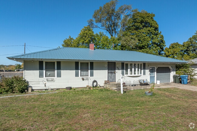 Ranch-style homes are common in Jackson Hill, especially on the west side.