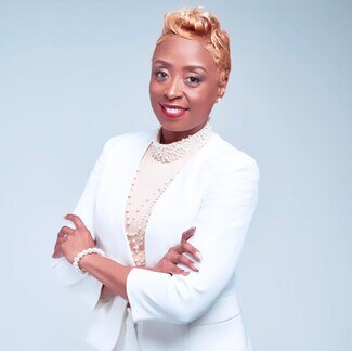 Makina Wallace Winters