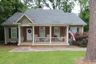 680 Herring Dr, Macon, GA 31204