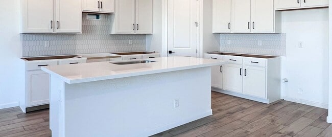 15724 W Camden Ave, Waddell, AZ 85355 - photo 5