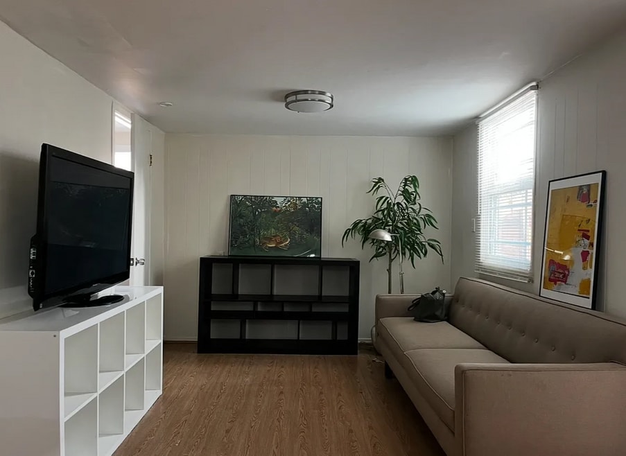 115 N Parkwood Ave, Pasadena, CA 91107 - photo 1