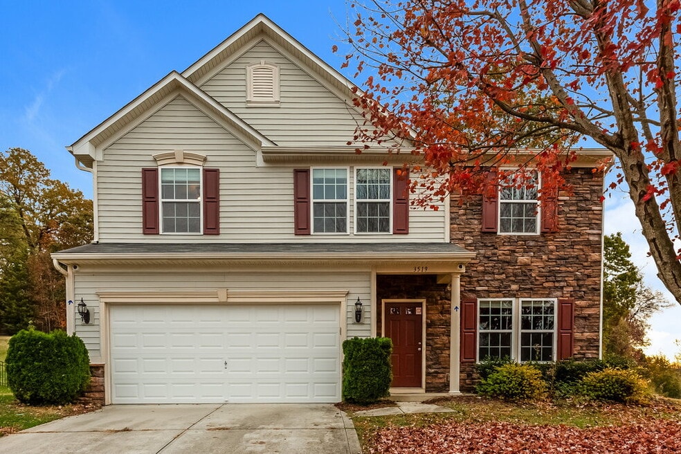 3519 Ashley View Dr, Charlotte, NC 28213 - photo 1