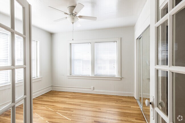 Brick House, Kansas City, MO 64112 - photo 4