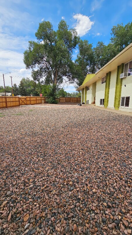 903 Boggs Place unit C, Colorado Springs, CO 80910 - photo 3