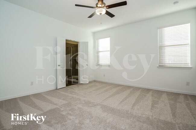 929 High Noon Dr, Haslet, TX 76052 - photo 7