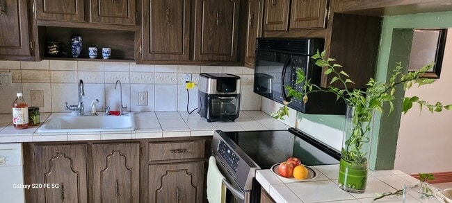 4036 SW 67th Terrace, Davie, FL 33314 - photo 3