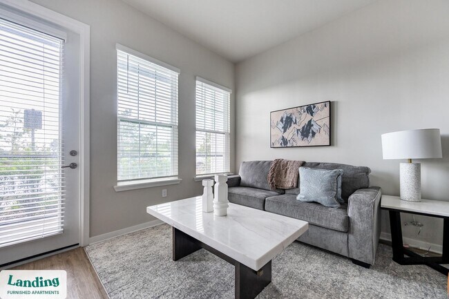 4902 Cosmos Cir unit 108, Wimauma, FL 33598 - photo 2