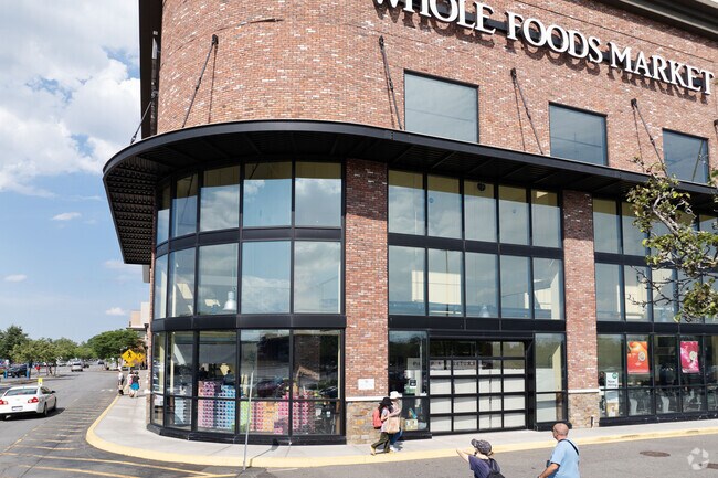 Over at the Colonie Center you can find many nationally loved chains and more to enjoy.