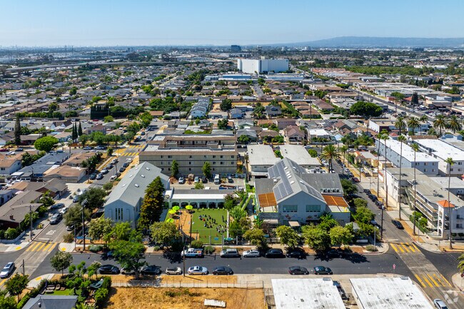 Environmental Charter Middle School offers ELD programs.