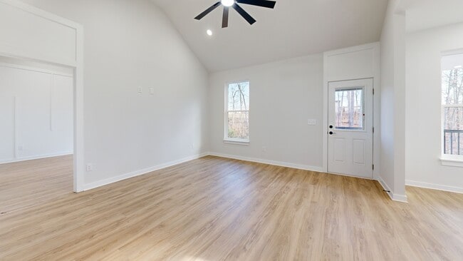 120 Lyman Ave, Duncan, SC 29334 - photo 2