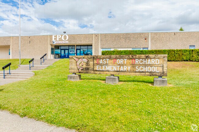 Signage welcoming you to East Port Orchard Elementary School.